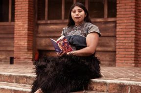 C6B5AAF2-4310-4D20-8ACC-4356DCFB092B