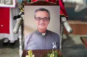 D10D455D-C127-42A2-8AF2-8D684D05F019