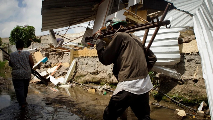 De trabajo y necesidad México, Suiza y Chiapas