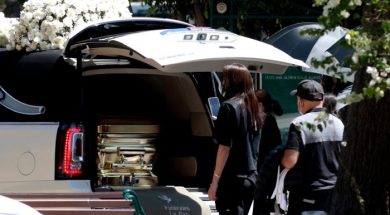 E184176D-1EB2-42CD-A1DC-E4A6D3CD8C6A