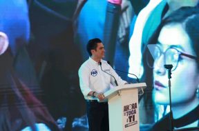 F42381F8-935C-40AB-85AD-633E8F81D3EE