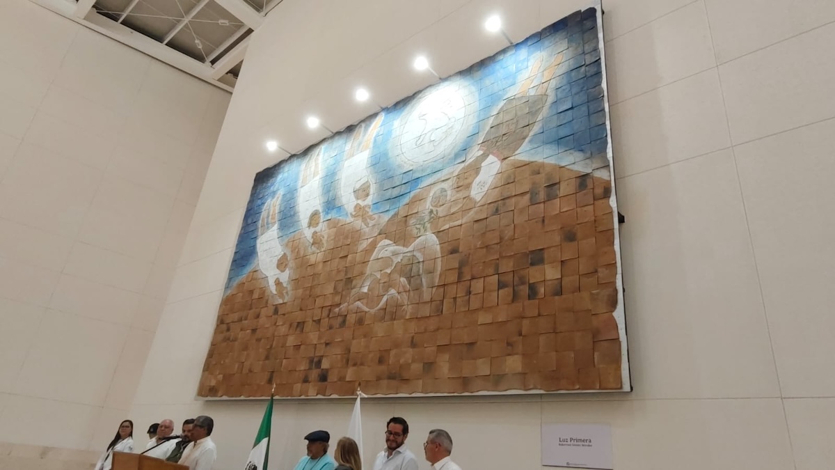 El barro que respira: Robertoni Gómez y la memoria de la tierra / A Estribor