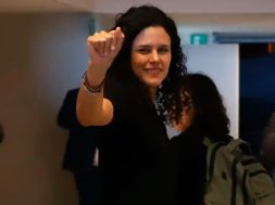 0B2B2F36-9A85-4BB1-B2B6-9AADD2FC0412