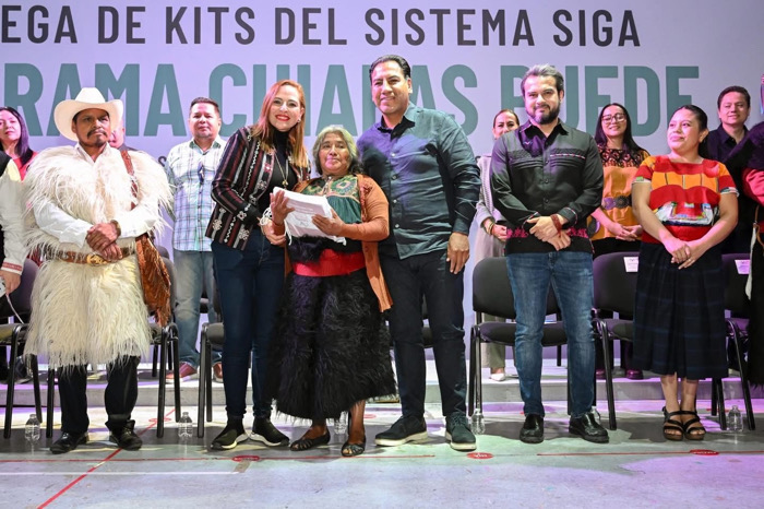 Eduardo Ramírez destaca avances del programa Chiapas Puede y reconoce a las y los alfabetizadores