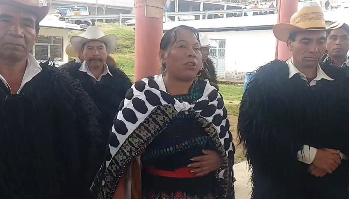 Autoridades intervienen en disputa comunitaria por manantial en Chamula