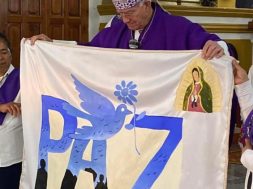 25DA9175-7F32-4628-BFA1-19F97366F81C