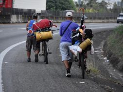 28219249-558A-49DD-9B41-28512D3DB947