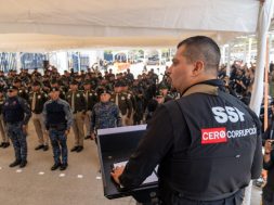 4B9F9CC1-6075-4B36-ABA0-FB458FE3E4F5