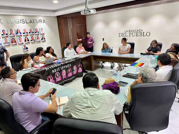 Diálogo abierto y respetuoso con comunidad LGBTTTIQ+ y madre buscadora