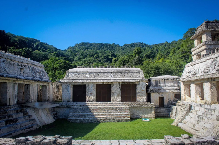 Arribo a la ciudad maya de Palenque / Crónicas de Frontera