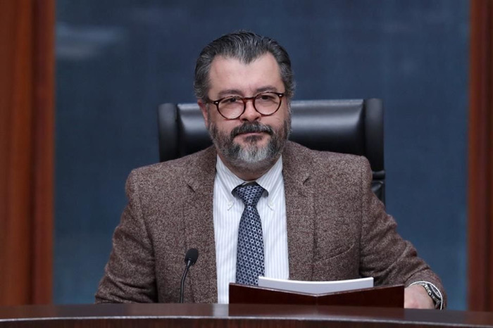 El desafío democrático de las juventudes / Sumidero