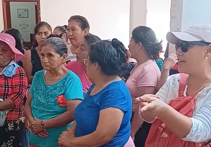Habitantes de Patria Nueva protestan por falta de agua potable en Tuxtla