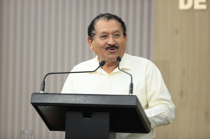 “Un pueblo que lee es un pueblo que piensa”: Peregrino García