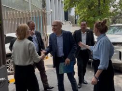 DF81E963-FC7A-4AB6-9A5E-8C98C4F7EE0E