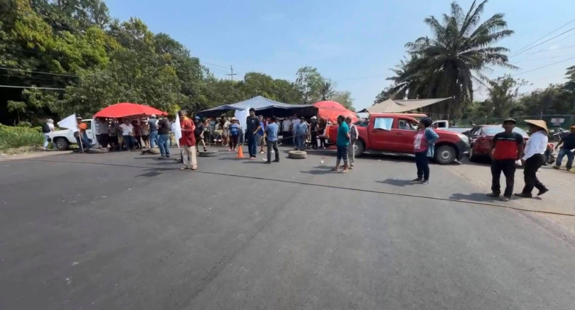 Ejido Morelos exige rehabilitación total de carretera tras décadas de deterioro