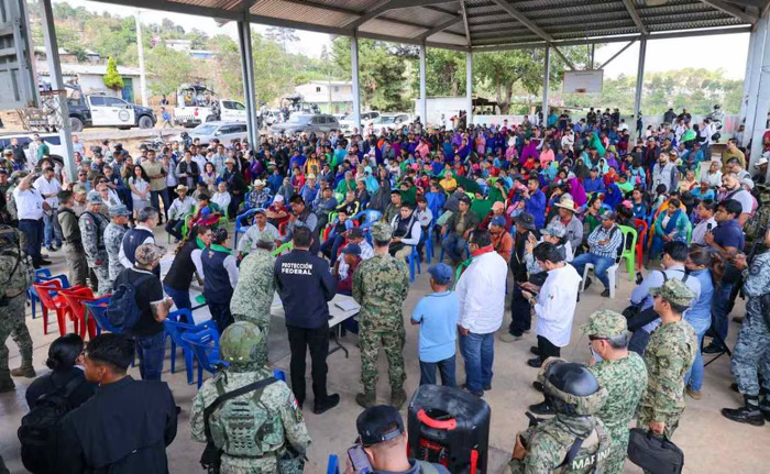 Familias desplazadas regresan tras operativos y acuerdos en Chilapa