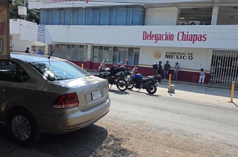 Roban equipo y documentación en oficinas del ISSSTE en Tuxtla