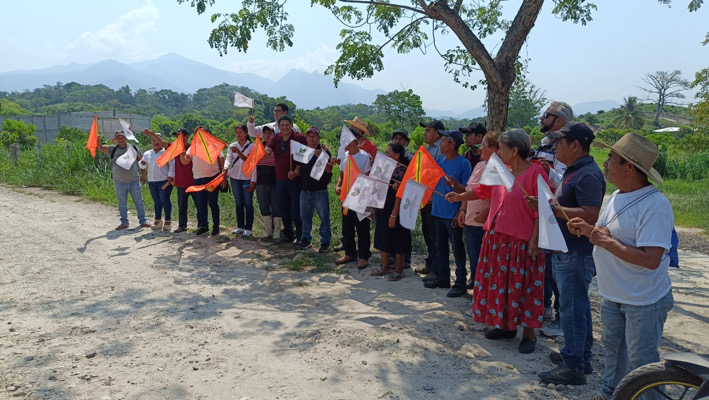 Inician rehabilitación de caminos afectados por lluvias en comunidades de Mapastepec