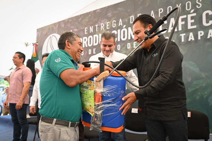 Eduardo Ramírez reafirma compromiso con el sector cafetalero de Tapachula