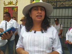 7E5CA090-7331-4CD0-B96B-06ADAA2C9D94