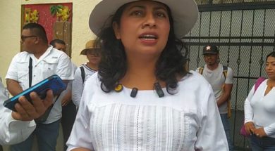 7E5CA090-7331-4CD0-B96B-06ADAA2C9D94