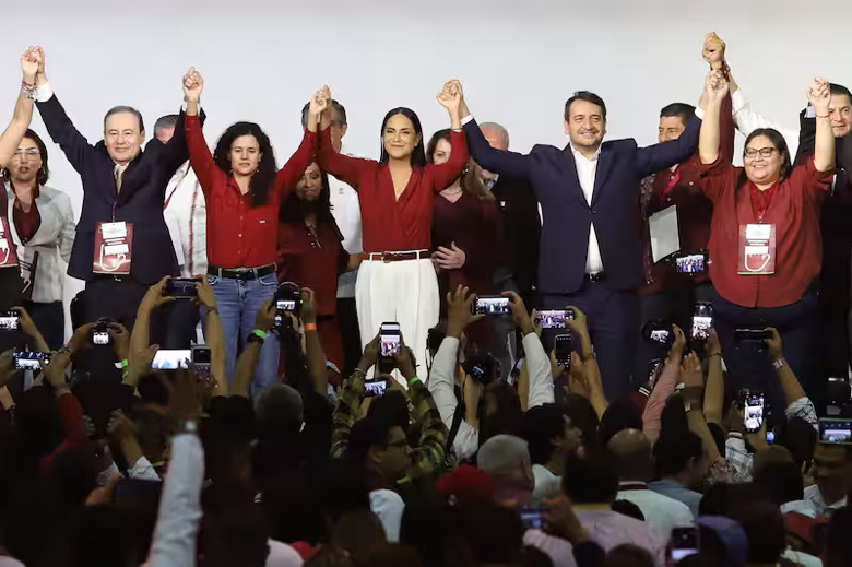 Morena renueva dirigencia; Ariadna Montiel asume la presidencia nacional