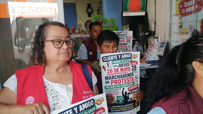 “Billeteras” protestan en Tuxtla por caída de ventas y bajas comisiones