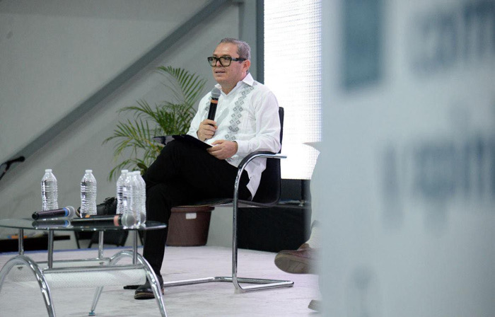 Se realiza en la UNACH Foro “Decidir en tiempos de Inteligencia Artificial: democracia, comunicación y opinión pública”