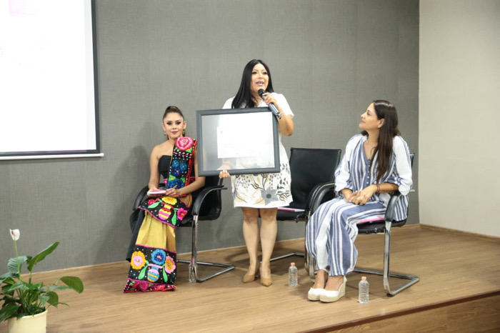Presentan en el Congreso libro “Sé mujer”, de la escritora Faby Bermúdez