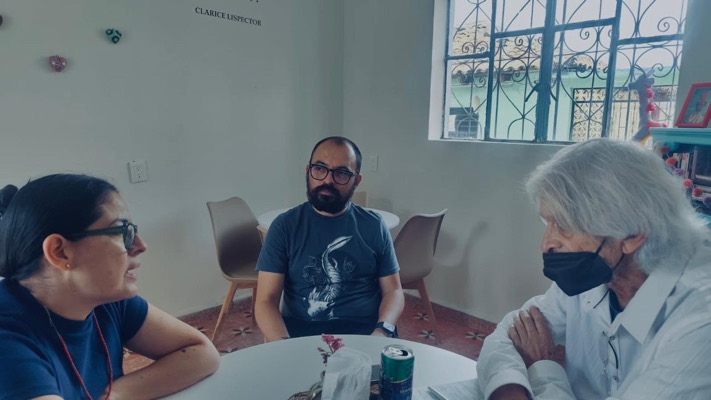 Diodati, libros café y cultura / Al Sur con Montalvo