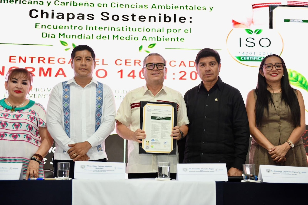 Entregan certificación nacional al trabajo medioambiental de la UNACH