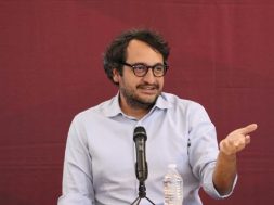 mano